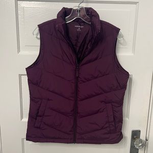 Land’s End quilted down vest with zip pockets. Women’s S (6-8). Like new, no tag